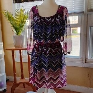 EUC WOMEN'S DRESS